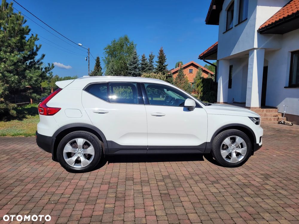 Volvo XC 40 T2 Momentum - 8