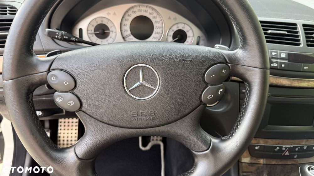 Mercedes-Benz Klasa E - 25