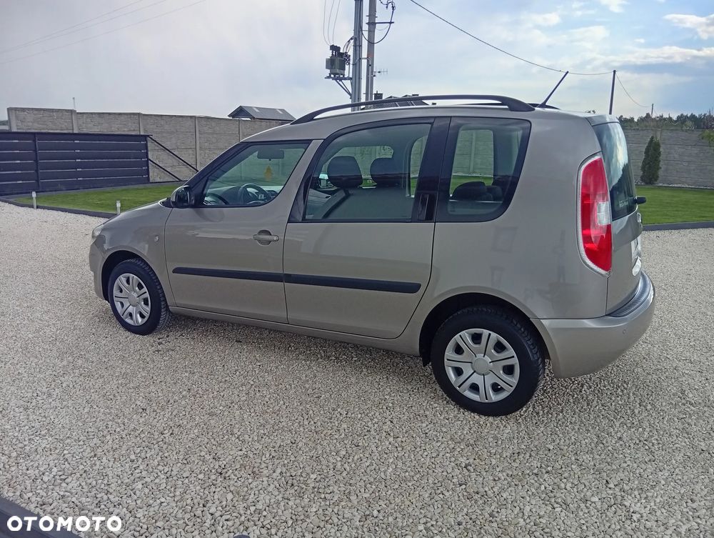 Skoda Roomster 1.4 16V Comfort - 8