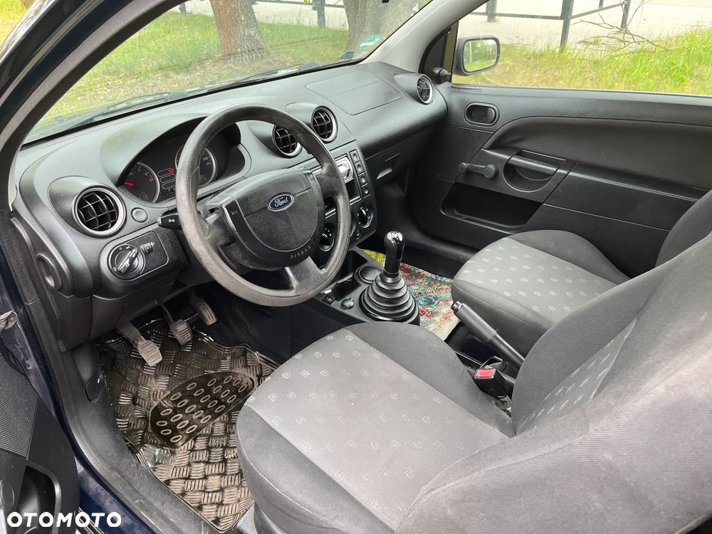 Ford Fiesta 1.3 - 9