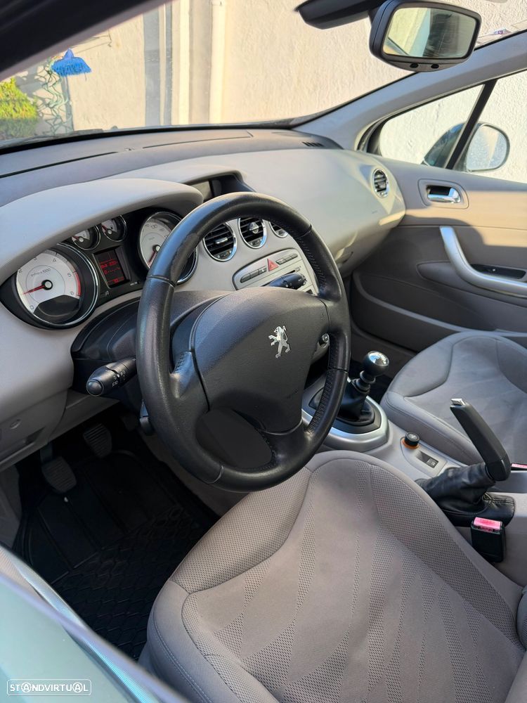 Peugeot 308 1.6 HDi Executive CVM6 - 2