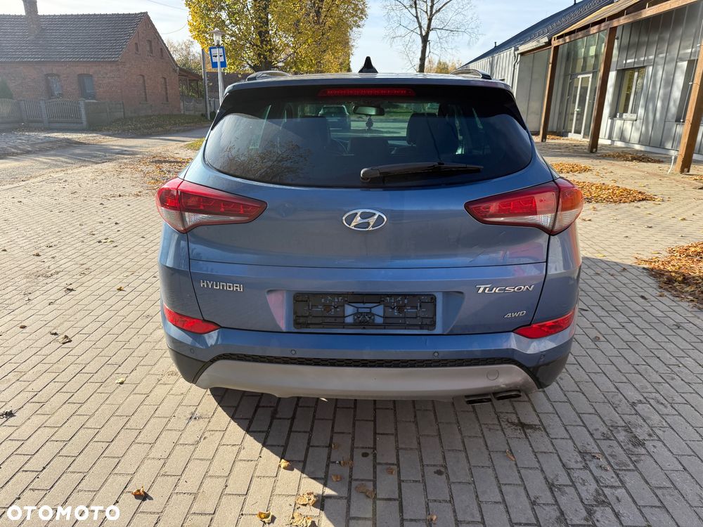 Hyundai Tucson 2.0 CRDi 4WD Automatik Advantage - 8