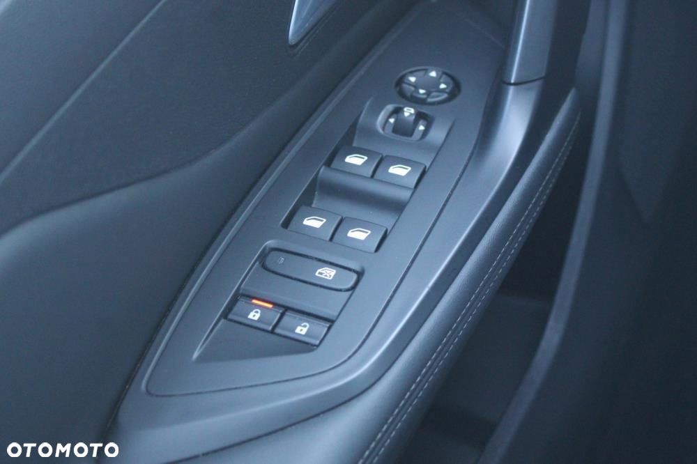 Peugeot 308 - 35