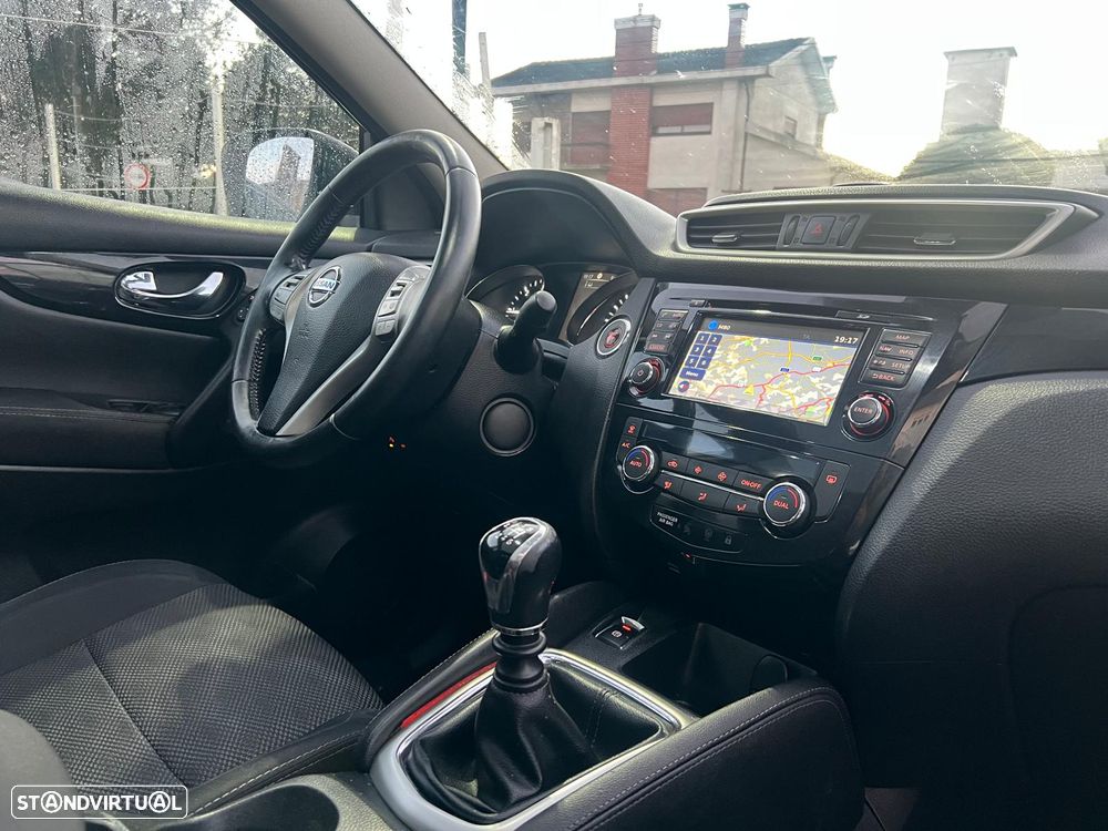 Nissan Qashqai 1.5 dCi DPF acenta - 19