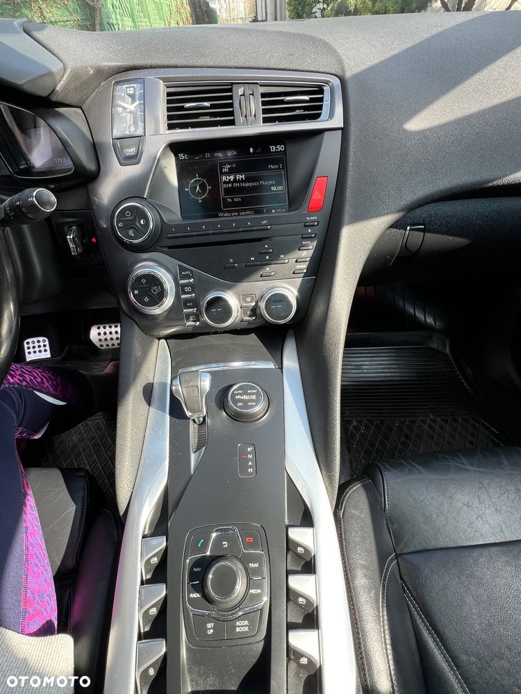 Citroën DS5 Hybrid4 Business Class - 24