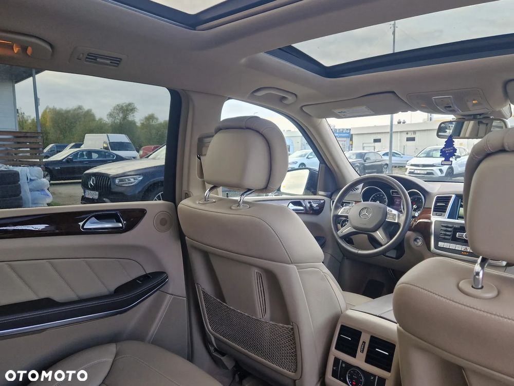 Mercedes-Benz GL - 35