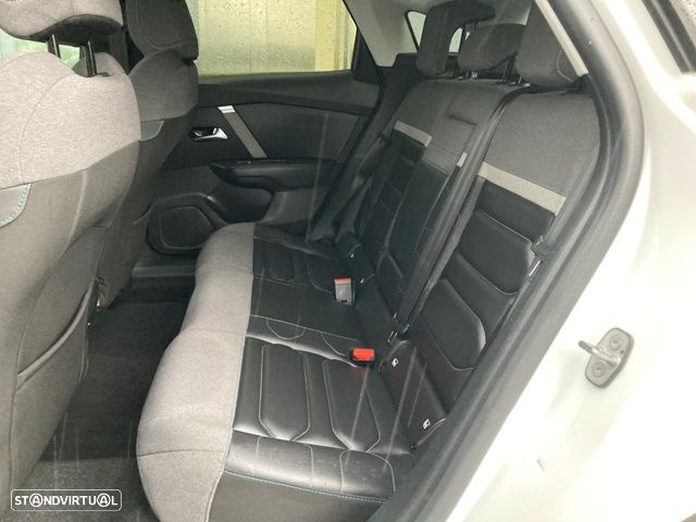 Citroën C4 PureTech 130 Stop&Start EAT8 SHINE - 37