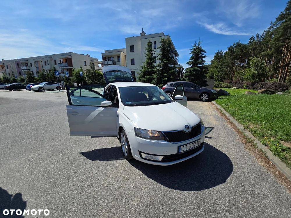 Skoda RAPID 1.6 TDI DPF Ambition DSG - 11