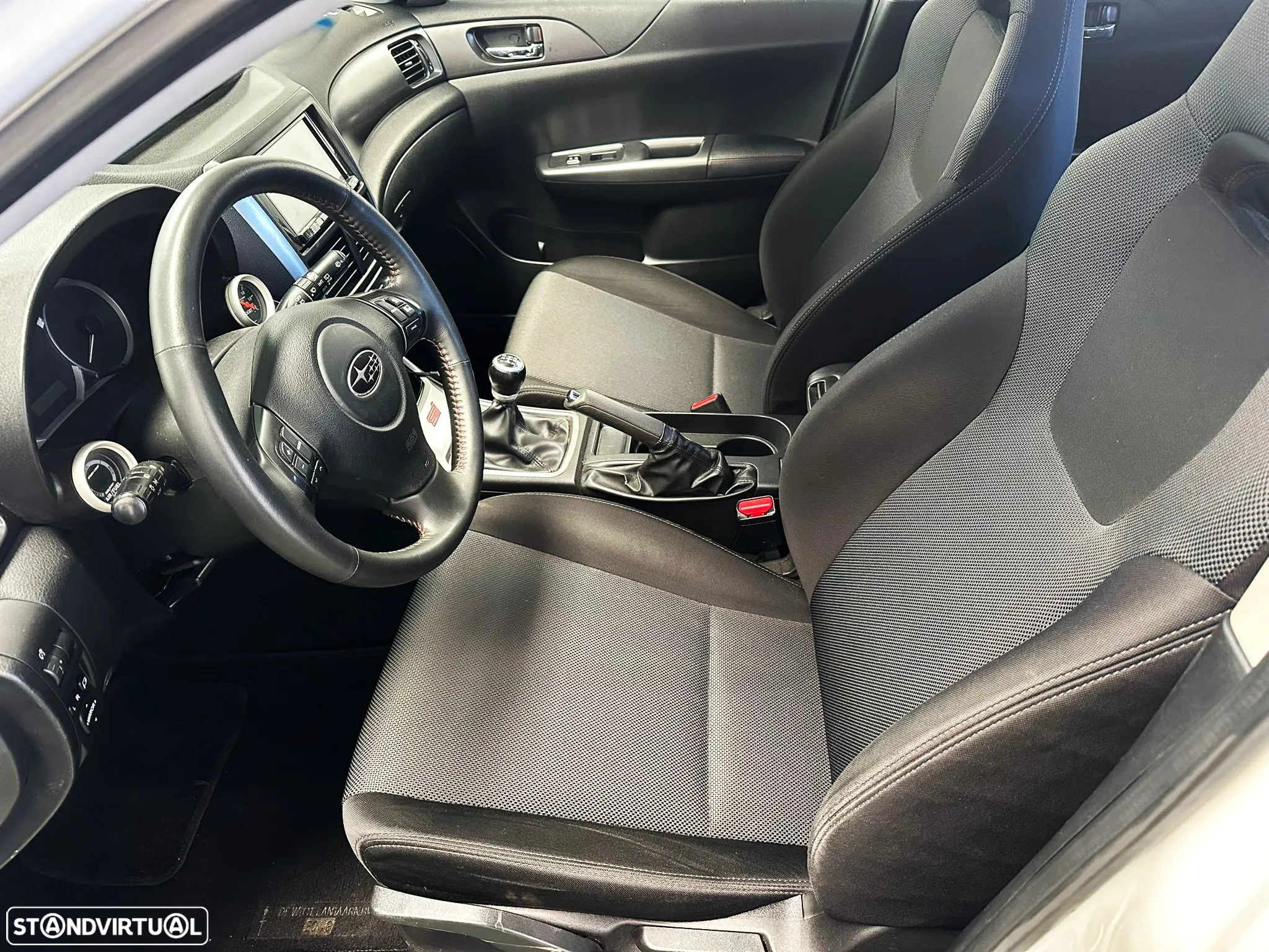 Subaru Impreza 2.5 WRX STi - 14