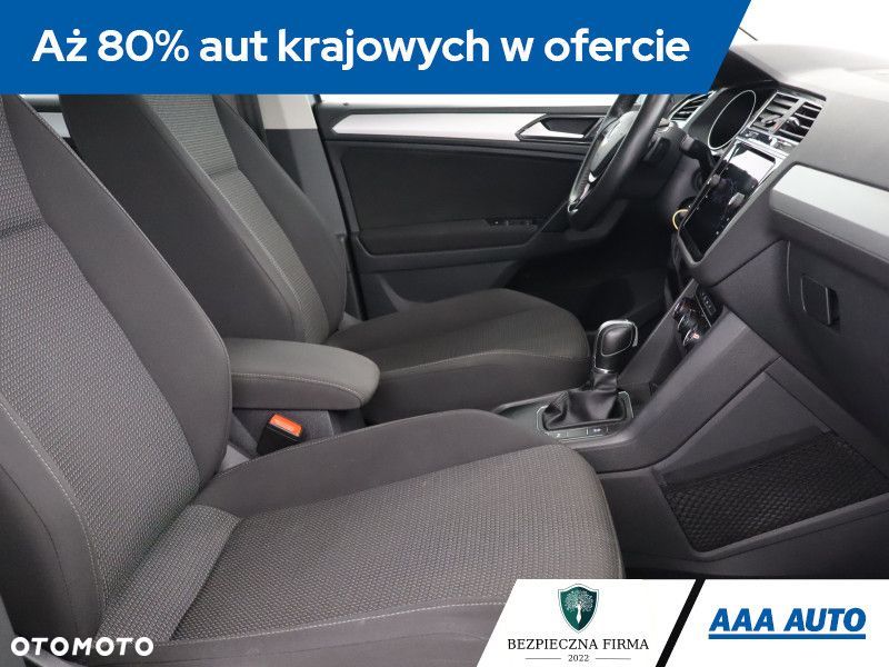 Volkswagen Tiguan - 11