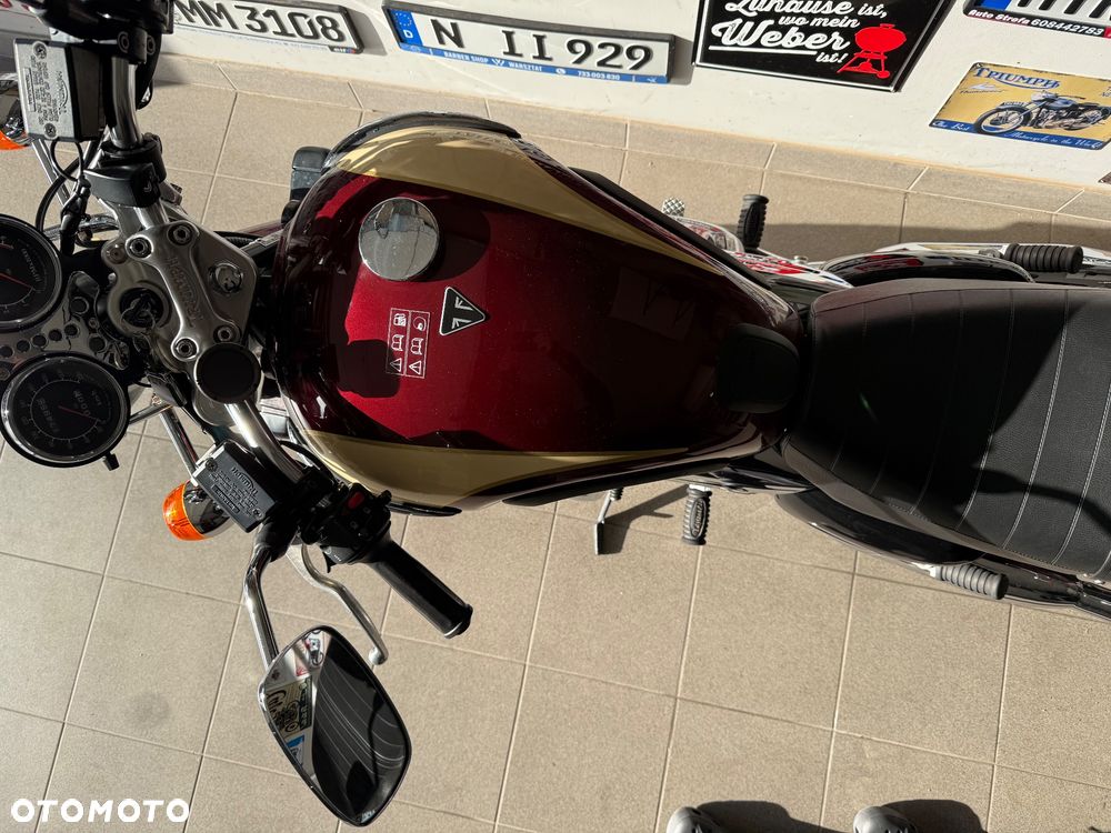 Triumph Thunderbird - 22
