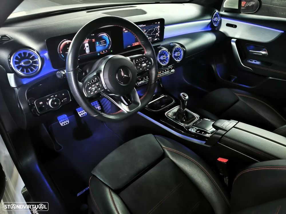 Mercedes-Benz A 200 AMG Line - 17