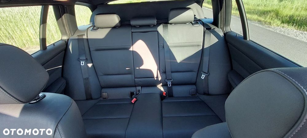 BMW Seria 3 335d DPF Edition Sport - 34