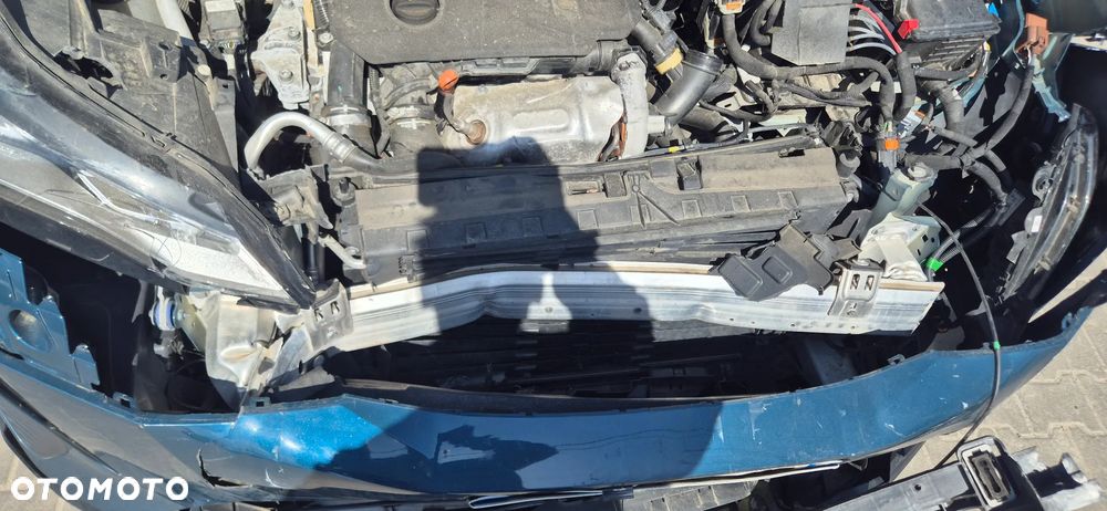 Peugeot 5008 1.5 BlueHDi Allure Pack S&S EAT8 - 17