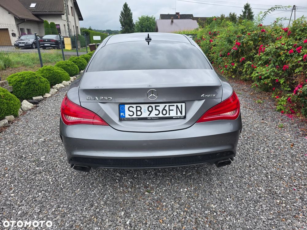 Mercedes-Benz CLA 250 4-Matic AMG Line - 6