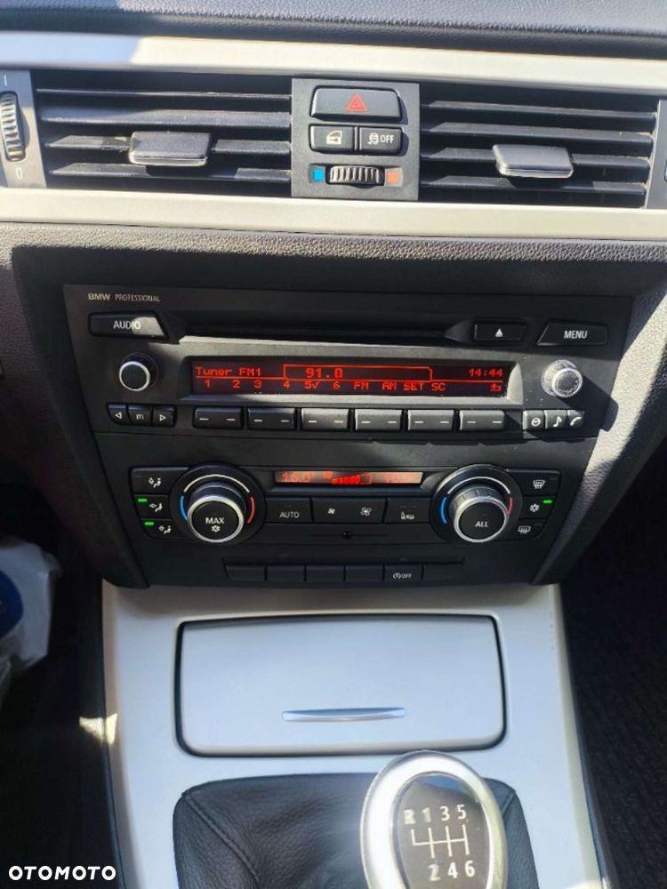 BMW Seria 3 316d Edition Luxury Line Purity - 16