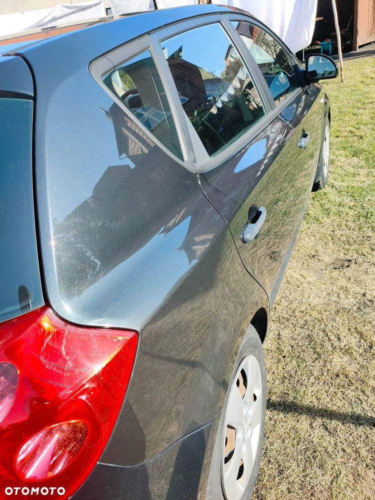 Kia Ceed 1.4 Comfort - 16