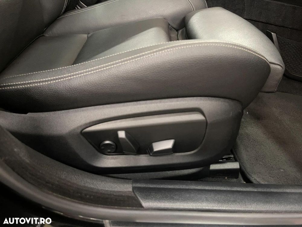 BMW Seria 5 525d Aut. Luxury Line - 24