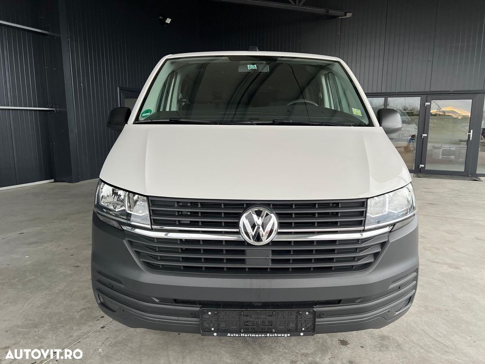 Volkswagen Transporter T6 DSG Lang - 9