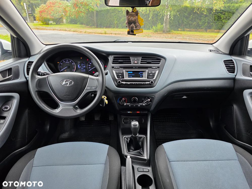 Hyundai i20 blue 1.2 - 24