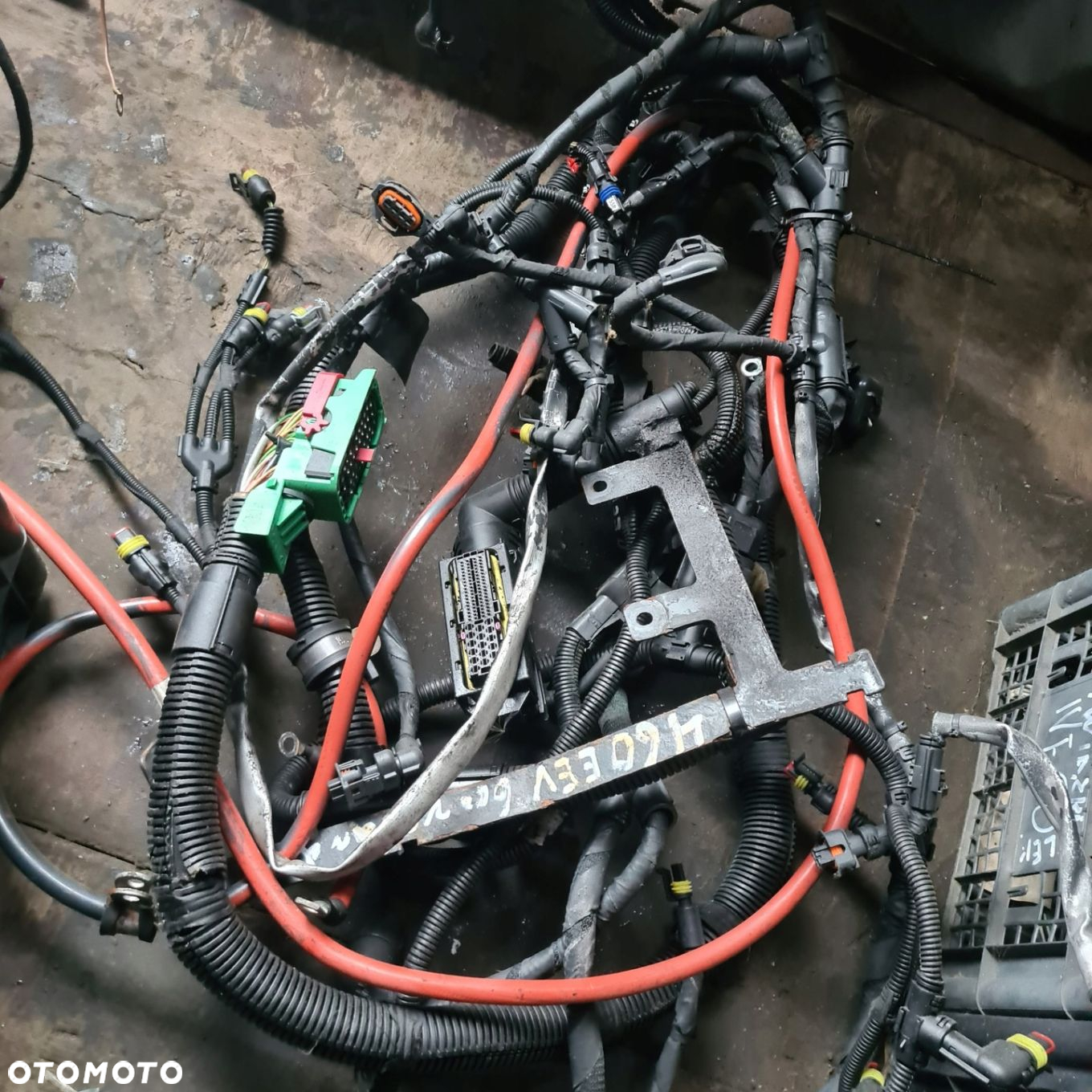 Instalacja Wiązka Silnika Stralis TRAKKER C 13 500 - 5