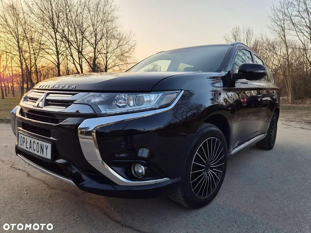 Mitsubishi Outlander - 11