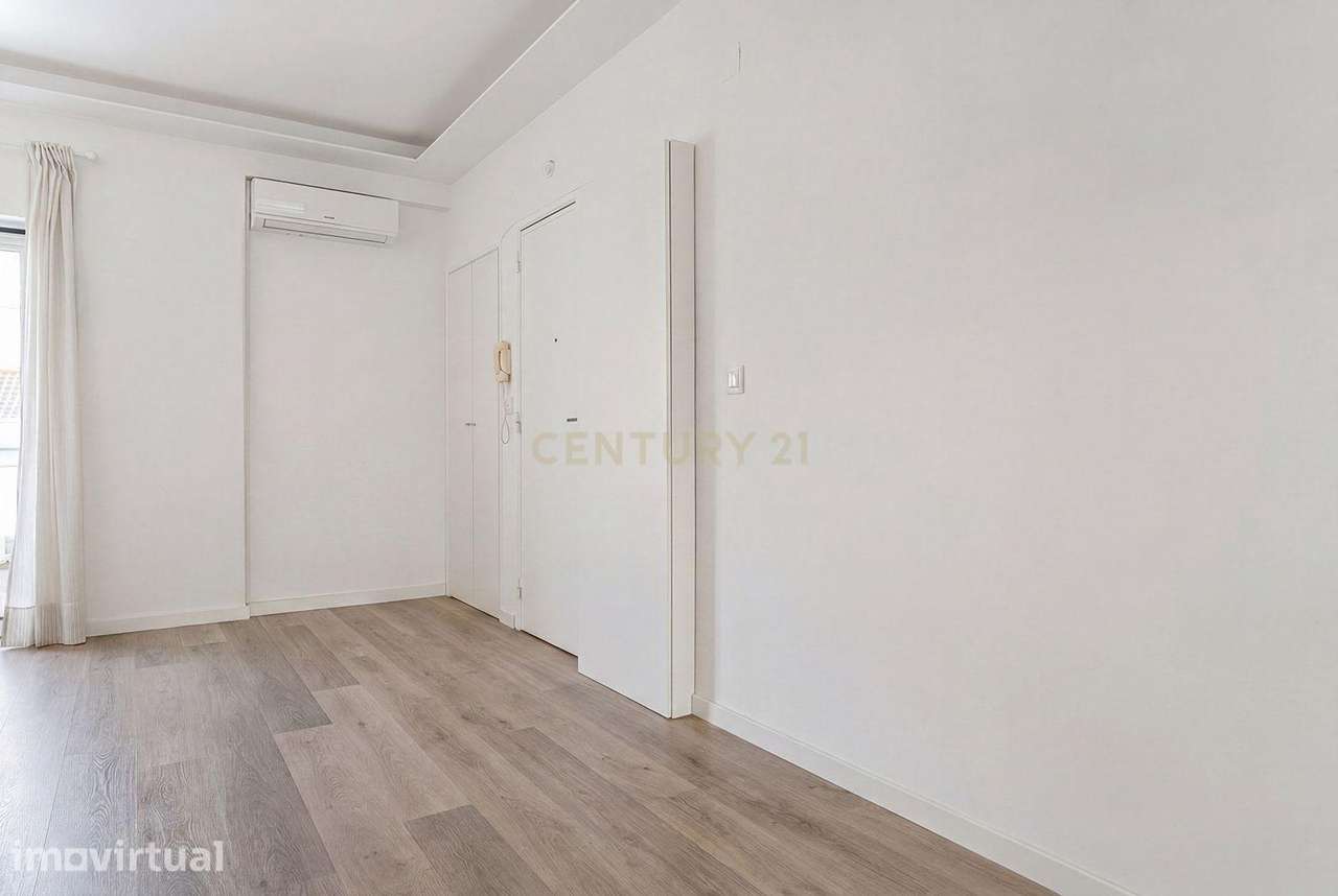 Apartamento T1 com terraço em Campolide - Grande imagem: 5/17