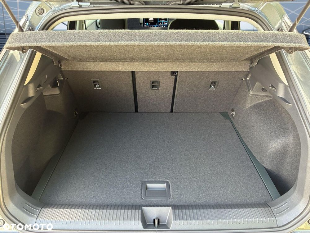 Volkswagen T-Roc - 29