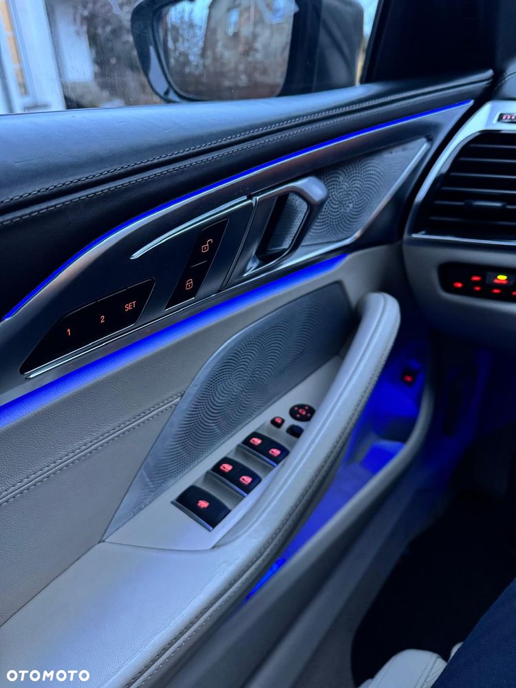 BMW Seria 8 - 9