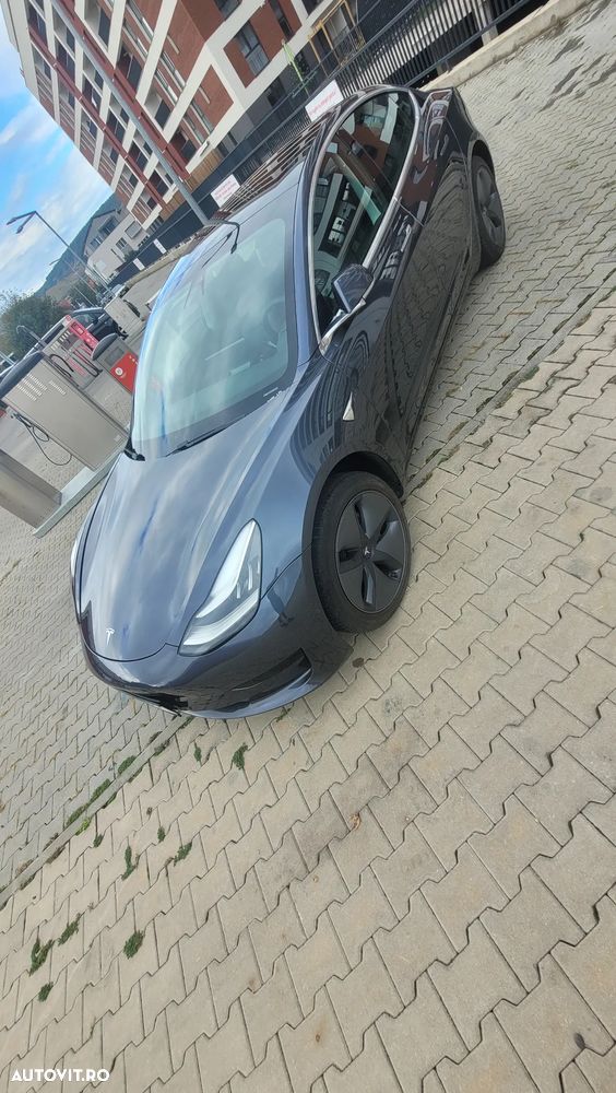 Tesla Model 3 Standard Reichweite Plus Hinterradantrieb - 3