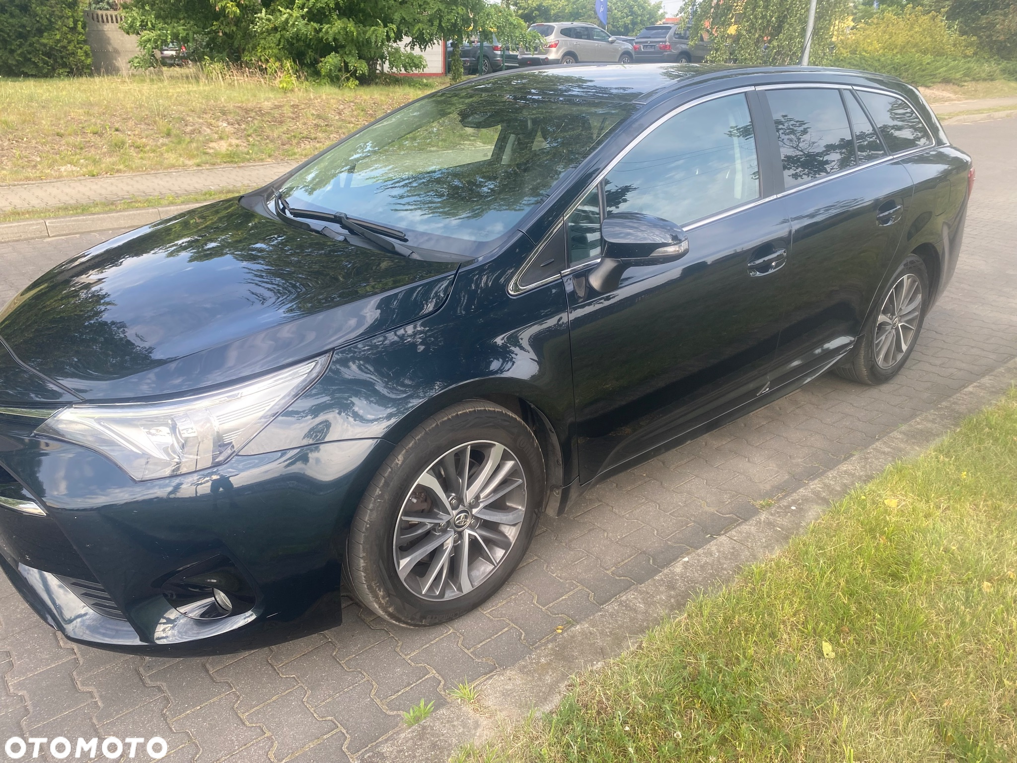 Toyota Avensis 2.0 D-4D Prestige - 12