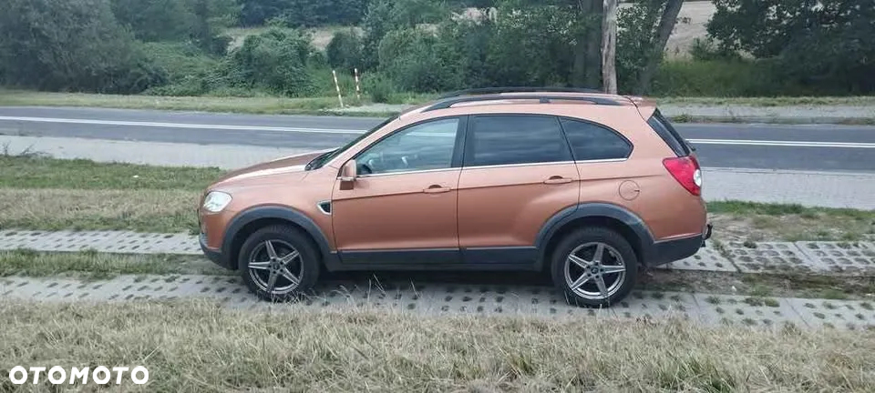 Chevrolet Captiva 2.0 4WD 7 Sitzer Automatik LT Exclusive - 5