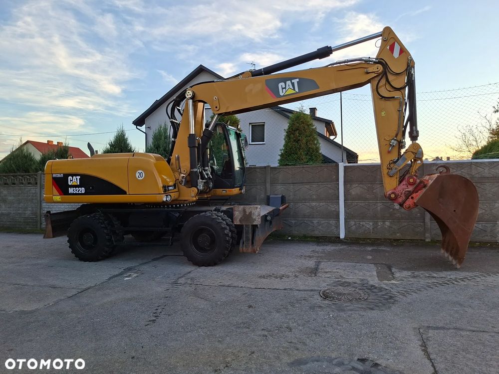 Caterpillar CAT M 322 D - 11
