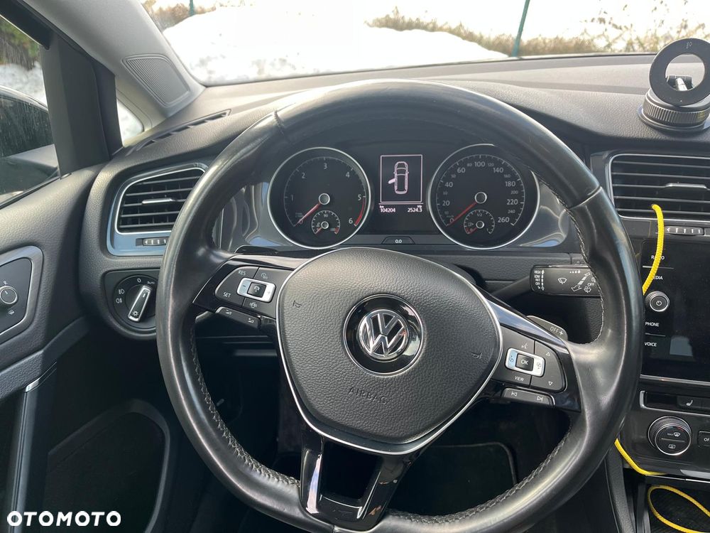 Volkswagen Golf 1.6 TDI SCR DSG Comfortline - 8