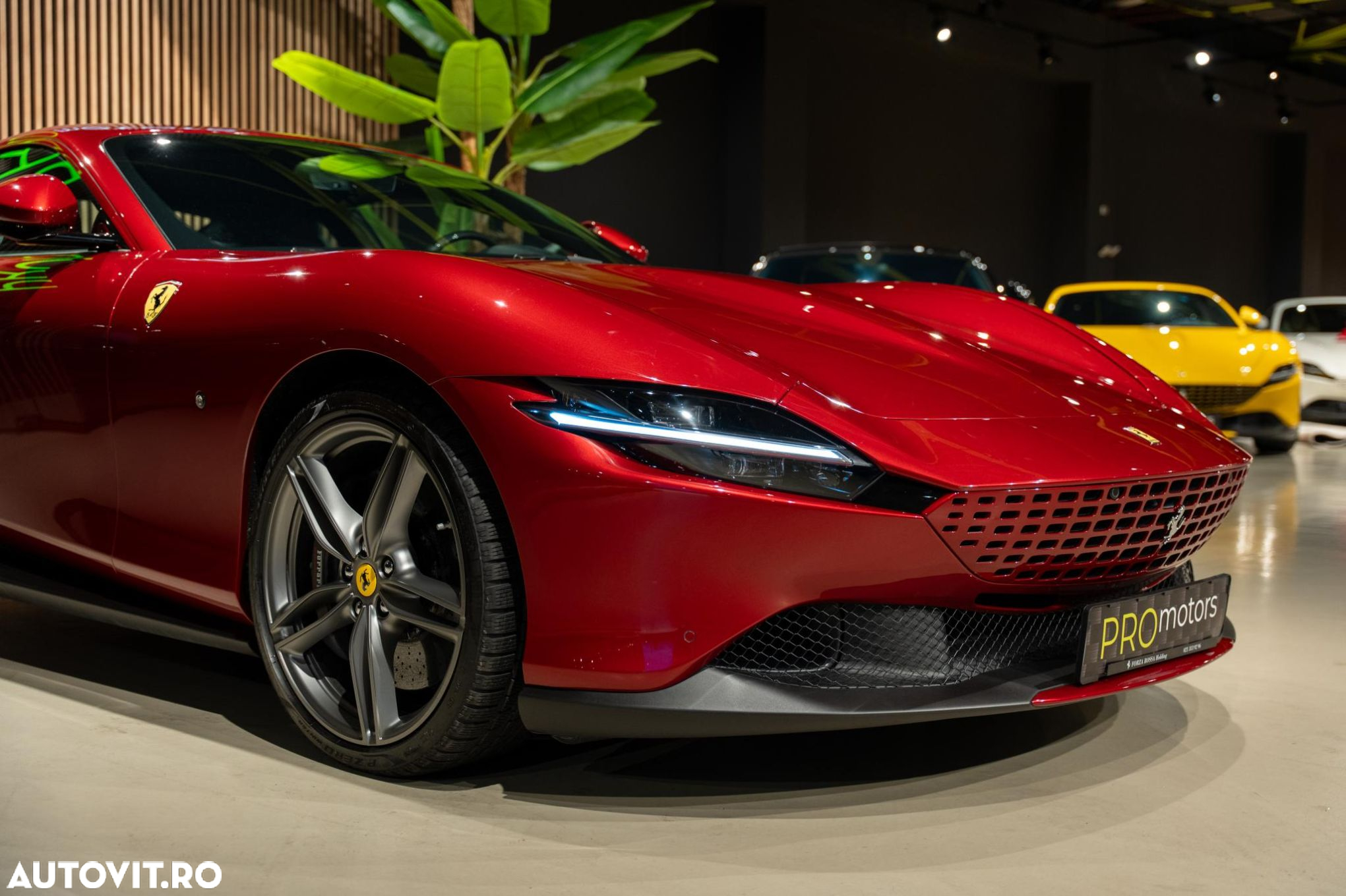 Ferrari Roma - 18