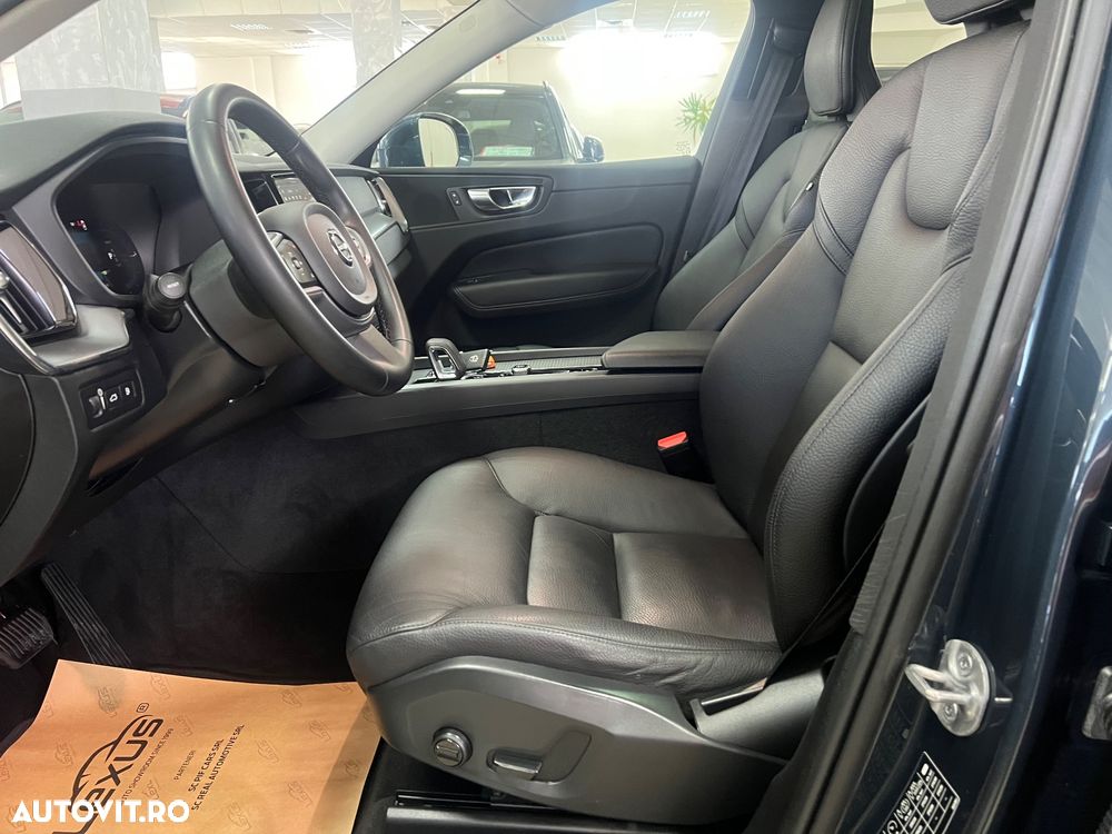 Volvo XC 60 T6 AWD Recharge Geartronic Inscription Expression - 24