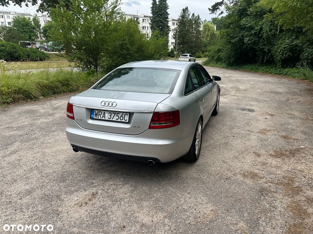 Audi A6 Avant 2.4 - 11