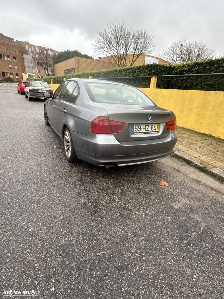 BMW 318 d Sport - 15