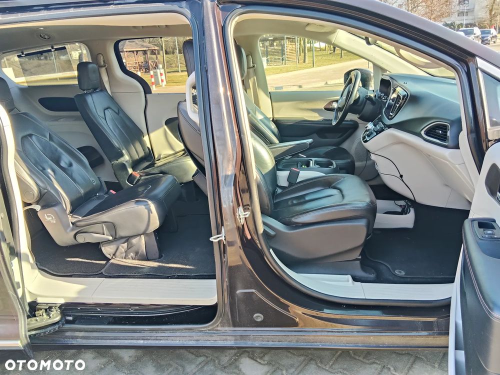 Chrysler Pacifica 2017