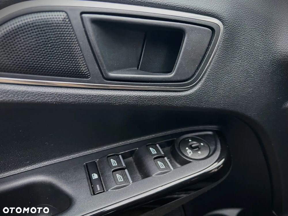 Ford B-MAX 1.0 EcoBoost Titanium ASS EU6 - 29