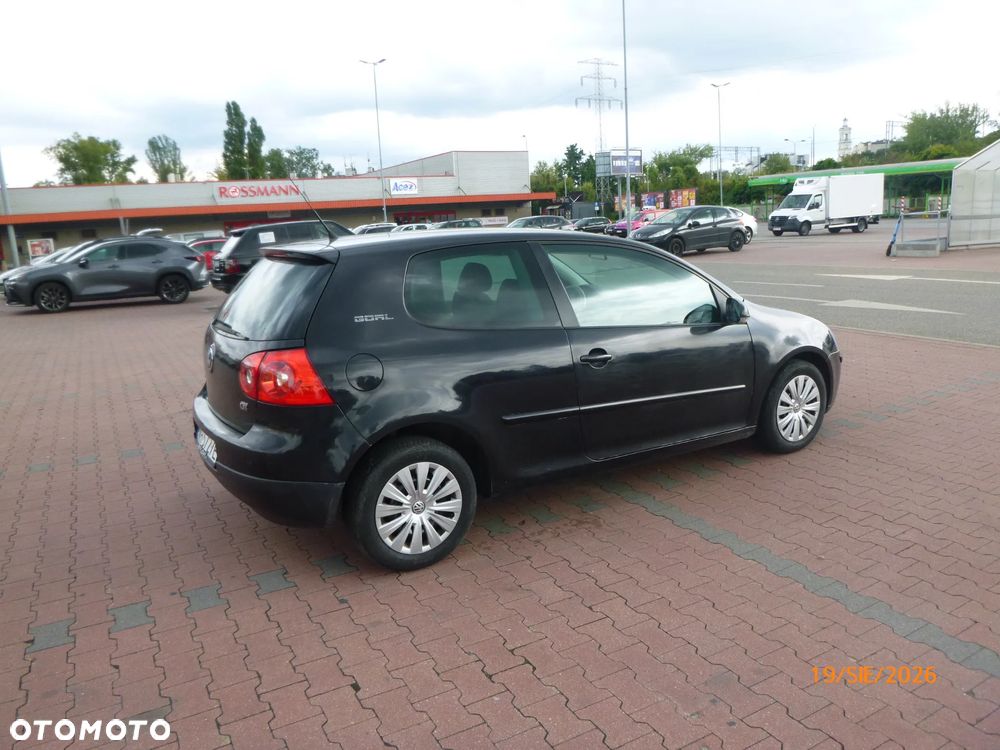 Volkswagen Golf 1.6 Trendline - 1