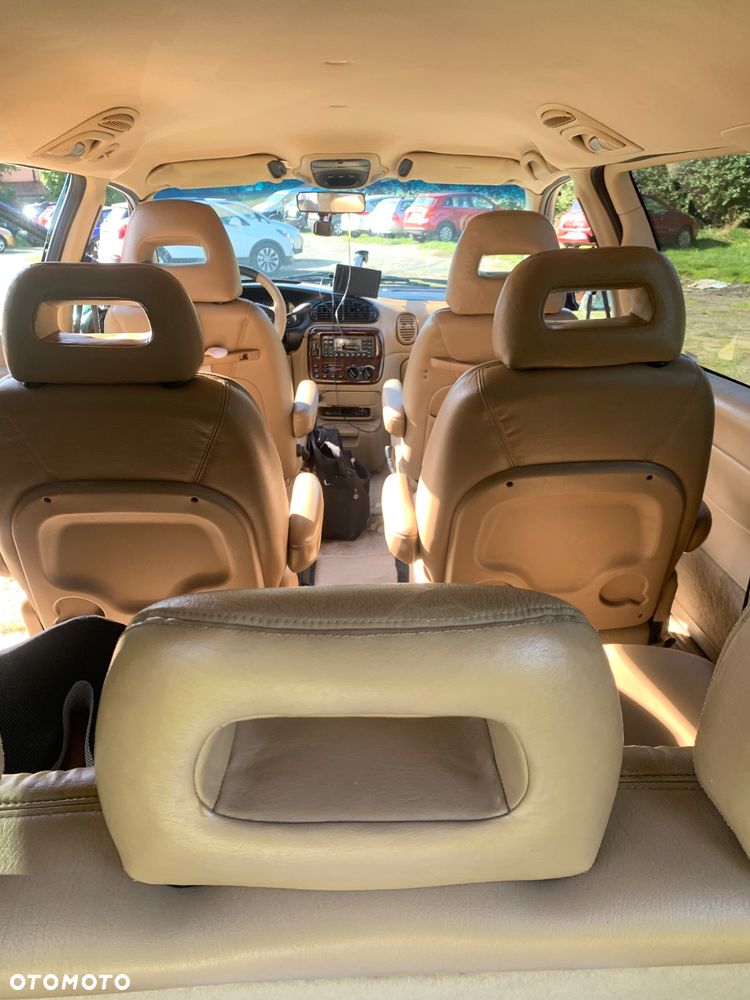 Chrysler Grand Voyager SE 3.3L - 8
