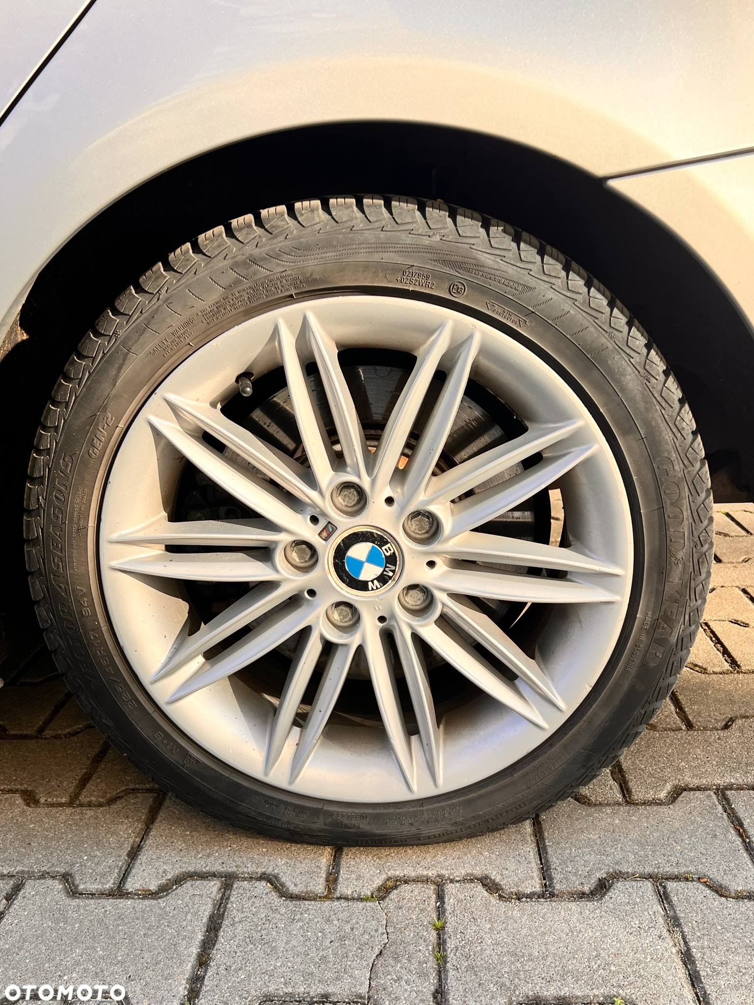 BMW Seria 3 325i xDrive Touring - 34