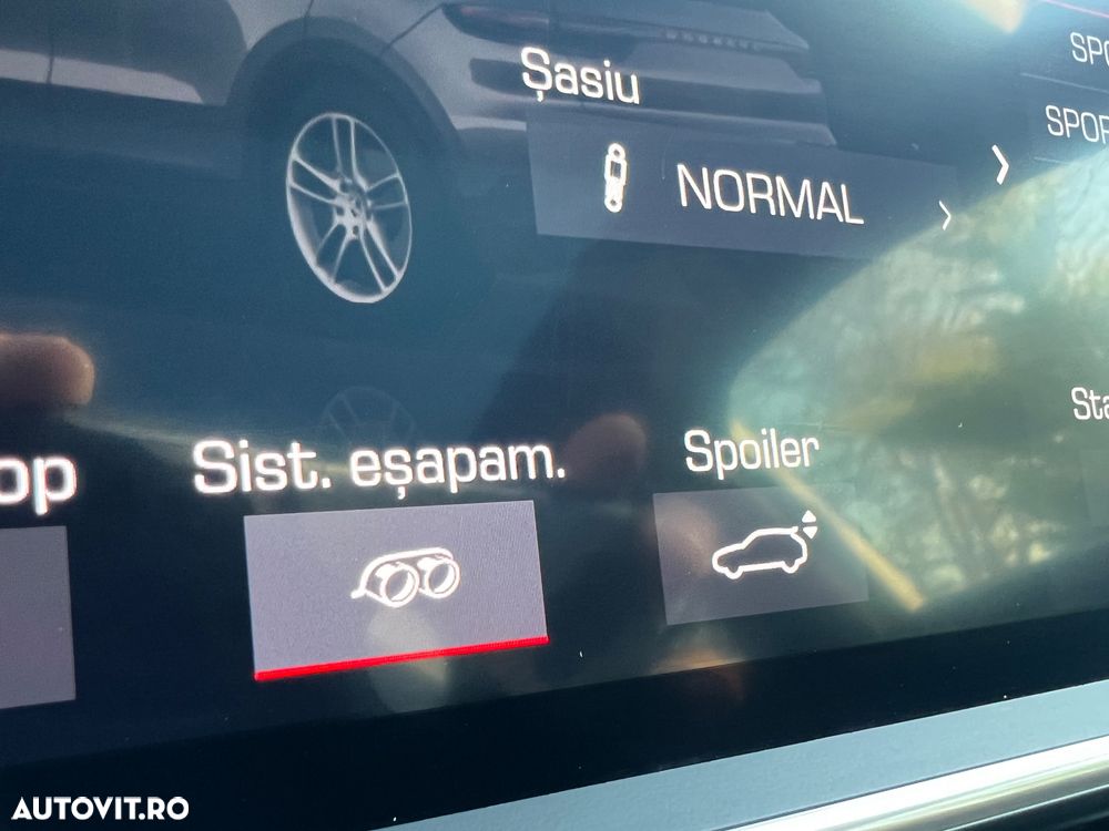 Porsche Cayenne Coupe S - 33