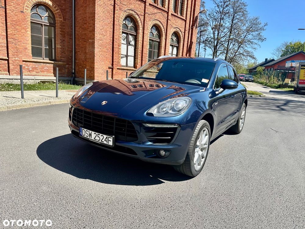 Porsche Macan - 1