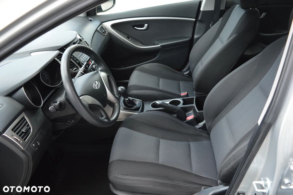 Hyundai i30 1.4 Trend - 26