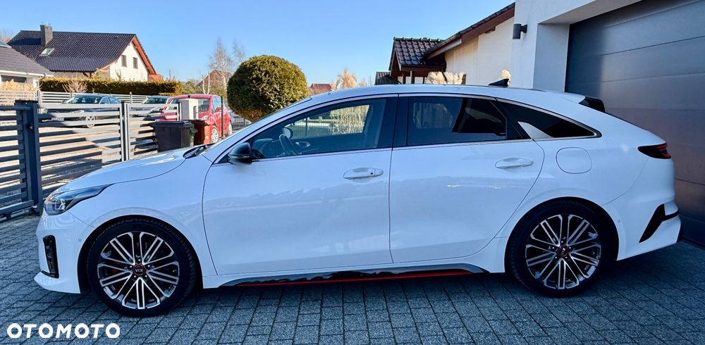 Kia ProCeed 1.6 T-GDI GT DCT - 10