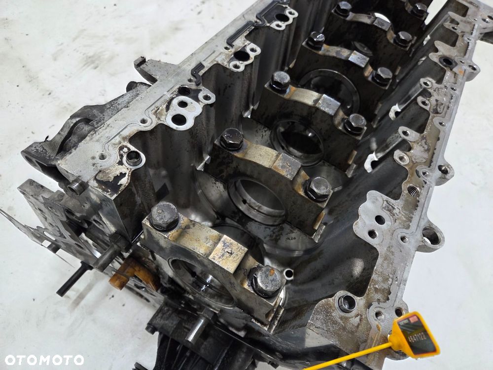 BLOK SILNIKA BMW E60 3.0 D OE 7792822 - 4