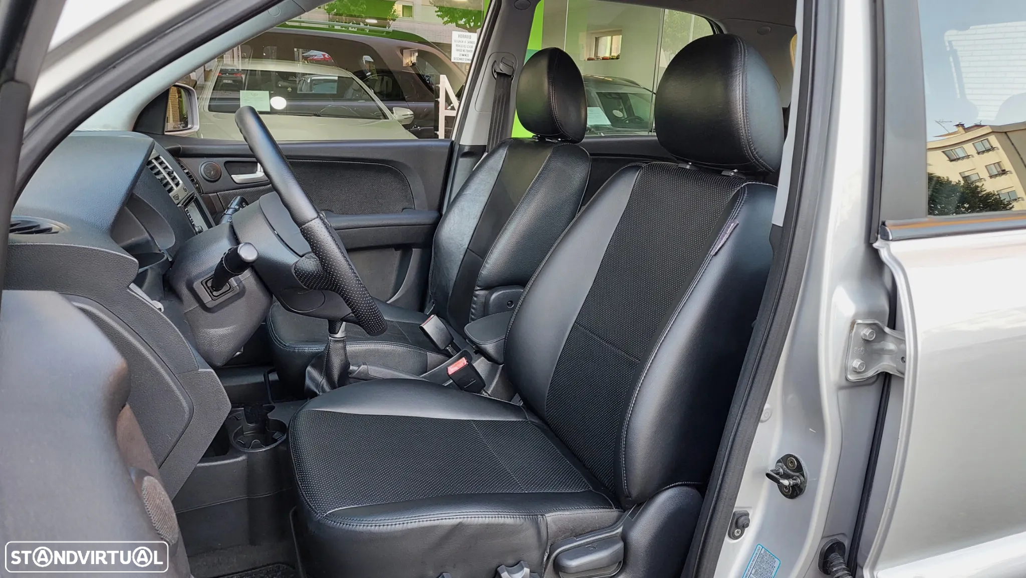 Kia Sportage 2.0 CRDI EX 4WD - 12