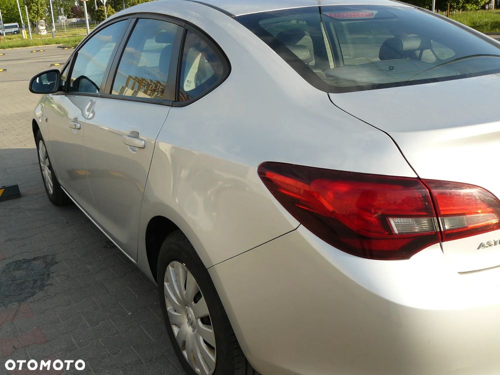 Opel Astra - 12